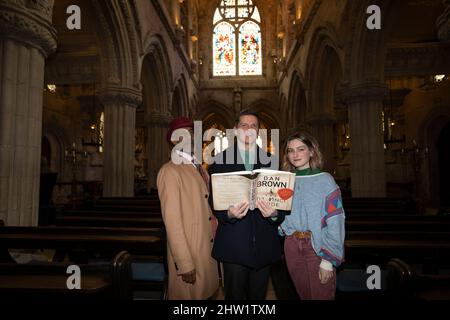 Roslin, Royaume-Uni. 3rd mars 2022. Photocall LE CODE DA VINCI dans la Chapelle Rosslyn à Roslin. Nigel Harman, Danny John-Jules et l'actrice d'Édimbourg Leigh Lothian ont posé pour une photo visant à promouvoir le Da Vinci Code à Glasgow et Édimbourg en mars et avril. Le Da Vinci Code jouera au Théâtre Royal de Glasgow du 28 mars au 2 avril, puis se rendrez au Théâtre du Roi à Édimbourg du 5-9 avril pic Credit: Pako Mera/Alay Live News Banque D'Images