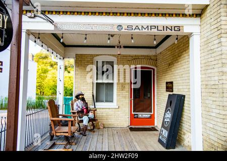 Rues et magasins de Cedarburg, Wisconsin, États-Unis. Cedarburg est une ville du comté d'Ozaukee, Wisconsin, États-Unis. Banque D'Images