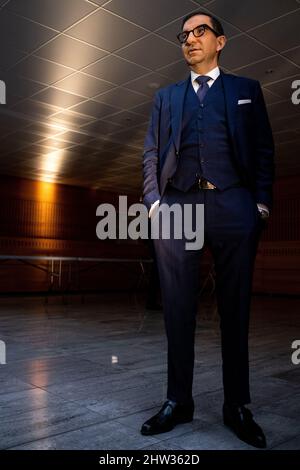 Jean Messiha participant à la campagne présidentielle d'Eric Zemmour, réunion de soutien pour la Reconquete. Jean Messiha est un économiste, homme politique et ancien haut fonctionnaire français d'origine égyptienne. Saint-Brieuc, Bretagne, France. Banque D'Images