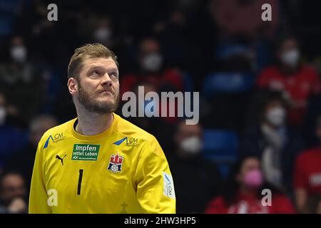 Kassel, Allemagne. 03rd mars 2022. Handball: Bundesliga, MT Melsungen - HSV Hamburg, Matchday 23, Rothenbach-Halle. Johannes Bitter, gardien de but de Hambourg, regarde. Credit: Swen Pförtner/dpa/Alay Live News Banque D'Images