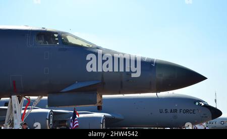 Rockwell B-1B lancer Bomber et Boeing KC-135 Tanker de la United States Air Force Banque D'Images