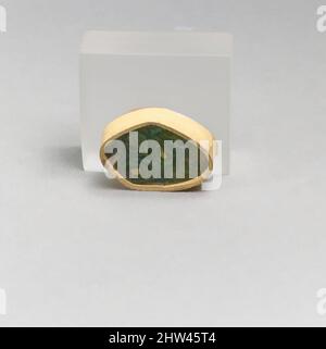 Art inspiré par fragment de mosaïque de verre, début impérial, fin du 1st siècle C.-B.–début du 1st siècle A.D., romain, verre; moulé, autre : 11/16 x 1 po. (1,7 x 2,6 cm), verre, fragment de corps à parois minces. Translucide bleu clair vert, apparaît vert plus profond, violet et jaune opaque. Convexe, Classic œuvres modernisées par Artotop avec une touche de modernité. Formes, couleur et valeur, impact visuel accrocheur sur l'art émotions par la liberté d'œuvres d'art d'une manière contemporaine. Un message intemporel qui cherche une nouvelle direction créative. Artistes qui se tournent vers le support numérique et créent le NFT Artotop Banque D'Images