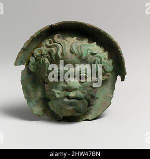 Art inspiré par la cocarde en bronze argenté avec tête de satyr (une paire), hellénistique, ca. 325–300 C.-B., grec, Bronze, diam. : 3 9/16 po. (9,1 cm), bronzes, la tête d'un vieux satyr, face à l'avant, avec moustache, longue barbe et cheveux ondulés, Classic œuvres modernisées par Artotop avec une touche de modernité. Formes, couleur et valeur, impact visuel accrocheur sur l'art émotions par la liberté d'œuvres d'art d'une manière contemporaine. Un message intemporel qui cherche une nouvelle direction créative. Artistes qui se tournent vers le support numérique et créent le NFT Artotop Banque D'Images