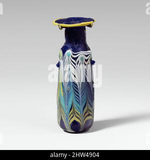 Art inspiré par le verre alabastron (flacon de parfum), classique tardif ou hellénistique, 4th–3rd siècle avant J.-C., Méditerranée orientale ou italienne, verre; forme centrale, Groupe II, H. : 1 po. (2,5 cm), verre, bleu cobalt translucide, avec poignées de la même couleur; pistes en jaune opaque, blanc opaque, œuvres classiques modernisées par Artotop avec une touche de modernité. Formes, couleur et valeur, impact visuel accrocheur sur l'art émotions par la liberté d'œuvres d'art d'une manière contemporaine. Un message intemporel qui cherche une nouvelle direction créative. Artistes qui se tournent vers le support numérique et créent le NFT Artotop Banque D'Images