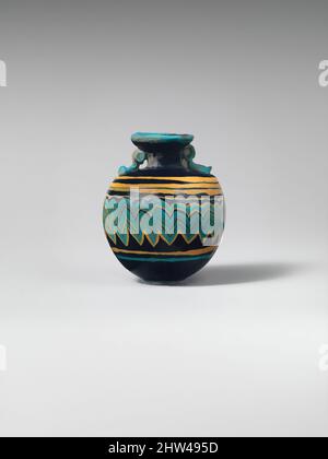Art inspiré par les aryballos en verre (flacon de parfum), classique, fin du 6th–5th siècle avant J.-C., grec, Méditerranée orientale, verre ; forme centrale, Groupe I, H. 2 3/8 po (6 cm), verre, bleu cobalt foncé translucide, avec poignées en bleu turquoise opaque; pistes en bleu turquoise opaque et opaque, œuvres classiques modernisées par Artotop avec une touche de modernité. Formes, couleur et valeur, impact visuel accrocheur sur l'art émotions par la liberté d'œuvres d'art d'une manière contemporaine. Un message intemporel qui cherche une nouvelle direction créative. Artistes qui se tournent vers le support numérique et créent le NFT Artotop Banque D'Images