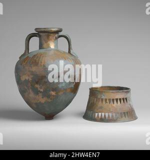 Art inspiré par le Bronze, amphora à col pointu avec support, archaïque tardive–classique, env. 500–450 C.-B., grec, Bronze, H. total d'amphora sur le stand 22 3/4 po. (57,8 cm), bronzes, la couleur dorée étincelante visible à la surface de ces bronzes offre un rare aperçu de l'original, des œuvres classiques modernisées par Artotop avec une touche de modernité. Formes, couleur et valeur, impact visuel accrocheur sur l'art émotions par la liberté d'œuvres d'art d'une manière contemporaine. Un message intemporel qui cherche une nouvelle direction créative. Artistes qui se tournent vers le support numérique et créent le NFT Artotop Banque D'Images