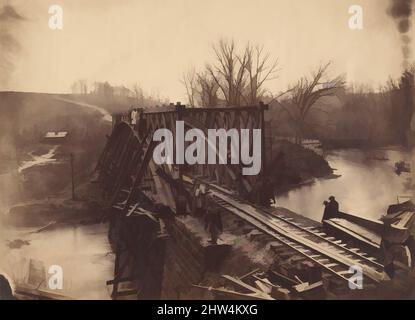 Art inspiré par une partie de Construction corps Building New Military Truss Bridge Across Bull Run, avril 1863, imprimé en papier salé de verre négatif, image : 15 x 20,6 cm (5 7/8 x 8 1/8 po), photographies, Egbert Guy Fowx (américain, né en 1821), en 1861, au début de la guerre civile, des œuvres classiques modernisées par Artotop avec une touche de modernité. Formes, couleur et valeur, impact visuel accrocheur sur l'art émotions par la liberté d'œuvres d'art d'une manière contemporaine. Un message intemporel qui cherche une nouvelle direction créative. Artistes qui se tournent vers le support numérique et créent le NFT Artotop Banque D'Images