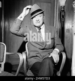 Le comédien Bob Hope vu ici à l'hôtel Dorchester, Park Lane. 2nd juin 1967 Banque D'Images