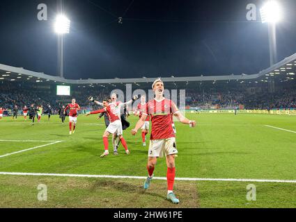 Finale jubilation FR, Nico SCHLOTTERBECK (FR) en avant de football coupe DFB quart de finale, VfL Bochum (BO) - SC Freiburg (FR) 1:2 aet, le 2nd mars 2022 à Bochum/ Allemagne. Â Banque D'Images