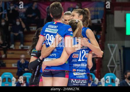 Novara, Italie. 03rd mars 2022. Exultation d'Igor Gorgonzola Novara pendant Igor Gorgonzola Novara vs Prosecco Doc Imoco Volley Conegliano, Volleyball Italien série A1 Match de femmes à Novara, Italie, Mars 03 2022 crédit: Agence de photo indépendante/Alamy Live News Banque D'Images