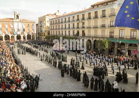 Semaine Sainte à Zamora, Espagne, procession de la Congrégation de Jesús Nazareno Vulgo le matin du Vendredi Saint. Banque D'Images