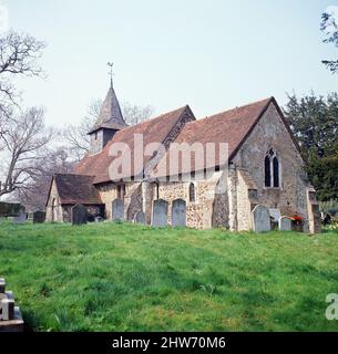 Église Saint-Nicolas, Pyrford, Surrey. Juillet 1967. Banque D'Images