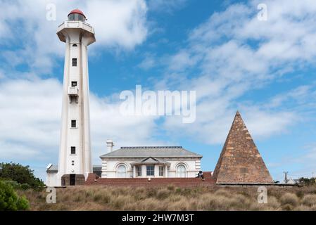 Phare et pyramide, Réserve Donkin, Port Elizabeth/Gqeberha, Afrique du Sud, 27 février 2022. Banque D'Images