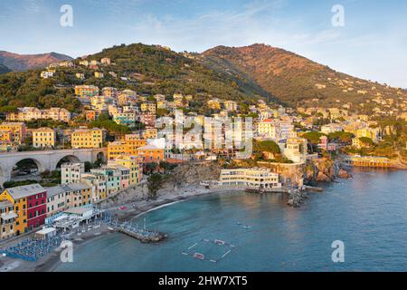 Ligurie. La ville de Bogliasco. Italie côte méditerranéenne. Banque D'Images