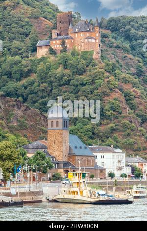 La vallée du Rhin, fleuve Sendenhorst, Allemagne. Château Katz (14ème siècle) sur la colline. Banque D'Images