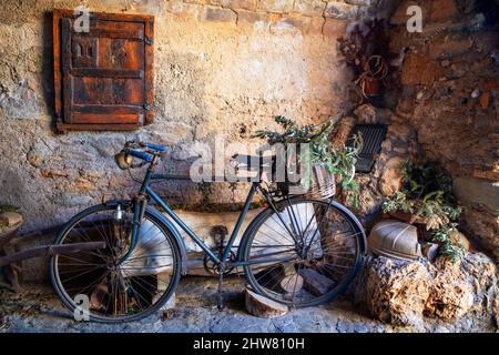 Centre historique de Mura dans la région des Bages, province de Barcelone, Catalogne, Espagne. Sant Llorenç del Munt i l'Obac parc naturel Bages Barcelona provincic Banque D'Images