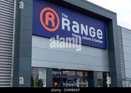 Le logo Range dans le magasin du centre commercial Merry Hill. Un magasin populaire de meubles de maison au Royaume-Uni Banque D'Images