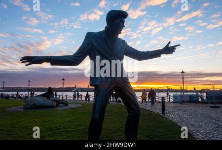Statue de Billy Fury au Royal Albert Dock de Liverpool Banque D'Images