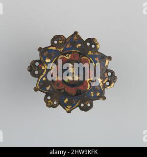 Art inspiré par badge (probablement monté à partir de Horse Harness), fin 14th siècle, espagnol, cuivre, or, Émail, H. 2 3/4 po. (7 cm) ; avec 3 po (7,6 cm) ; poids 2 oz (56,7 g), Miscellaneous-badges, oeuvres classiques modernisées par Artotop avec un peu de modernité. Formes, couleur et valeur, impact visuel accrocheur sur l'art émotions par la liberté d'œuvres d'art d'une manière contemporaine. Un message intemporel qui cherche une nouvelle direction créative. Artistes qui se tournent vers le support numérique et créent le NFT Artotop Banque D'Images