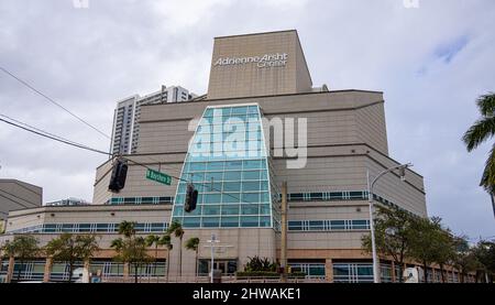 Adrienne Arsht Centre à Miami - MIAMI, FLORIDE - 14 FÉVRIER 2022 Banque D'Images