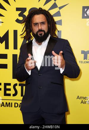 Miami, États-Unis d'Amérique. 04th mars 2022. MIAMI, FL-MARS 4: Roberto Ramos pose au début du Festival du film de Miami le 4 mars 2022 à Miami, Floride, (photo par Alberto E. Tamargo/Sipa USA) crédit: SIPA USA/Alay Live News Banque D'Images