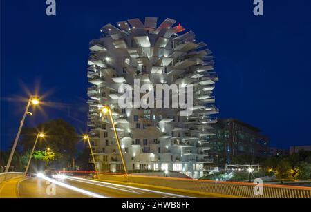 Bâtiment 'l'Arbre blanc', architectes : Sou Fujimoto, Nicolas Laisné, Manal Rachdi, Dimitri Roussel. Chefs de projet : Evolis, Promeo, SAS l'Arbre blanc. District de Richter, Port Marianne. Montpellier, Occitanie, France Banque D'Images