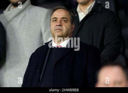 Nottingham Forest Directeur du football Kyriakos Dourekas dans les stands avant le match du championnat Sky Bet à Bramall Lane, Sheffield. Date de la photo : vendredi 4 mars 2022. Banque D'Images