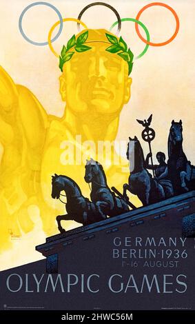Jeux Olympiques, 1-16 août 1936, Berlin Allemagne affiche conçue par Franz Würbel (1896-1944) avec un athlète masculin de couleur or avec une couronne de Laurier derrière une silhouette de la porte de Brandebourg. Banque D'Images