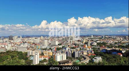 Vue depuis le sommet de la ville de Pattaya Banque D'Images