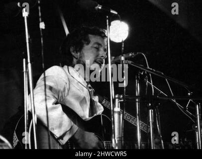 Bob Dylan se présentant au Festival de l'île de Wight.30th août 1969. Banque D'Images