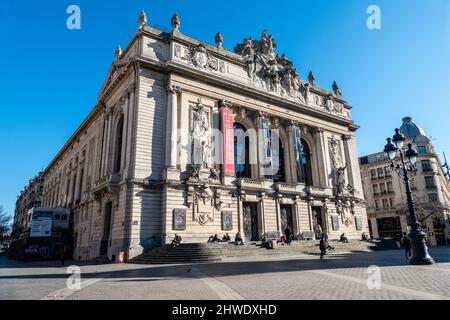 Lille, France, 28 février 2022. Façade de l'opéra. L'Opéra de Lille est un théâtre d'inspiration néo-classique. Banque D'Images