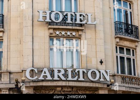 Lille, France, 28 février 2022. L'hôtel Carlton de Lille est un hôtel 4 étoiles situé sur la place de l'Opéra, Banque D'Images