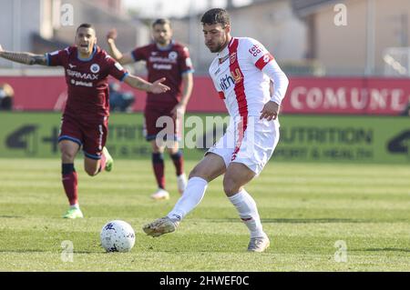 Cittadella (PD), Italia, 05 Marzo 2022, stadio Pier Cesare Tombolato, 28Â° giornata Campionato Serie BKT 2021/2022, incontro tra le escadron dell'AS Cittadella e dell'AC Monza, nella foto: 4 Luca Mazzitelli Banque D'Images