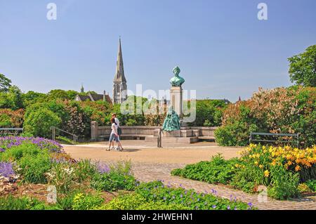 Église anglicane St Alban et statue de la princesse Marie, Churchillparken, Copenhague (Kobenhavn), Royaume du Danemark Banque D'Images