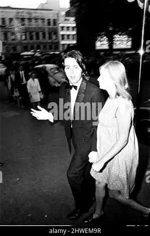 Premier ministre du film 'Alfred le Grand', à l'Empire Theatre de Londres, lundi photo prise le 14th juillet 1969. Banque D'Images