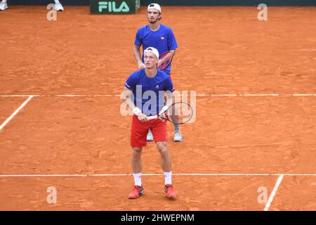 Coupe Davis (Buenos Aires): Jiri Lehecka et Thomas Machac (République tchèque) contre l'Argentine. Qualificatifs 2022 Banque D'Images