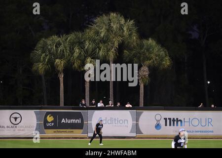 Orlando, Floride, États-Unis. 05th mars 2022. L'Université du centre de la Floride a battu Ole Miss Baseball 1-0 au parc John Euliano à Orlando, en Floride. Photo de Billy Schuerman. Crédit : csm/Alay Live News Banque D'Images