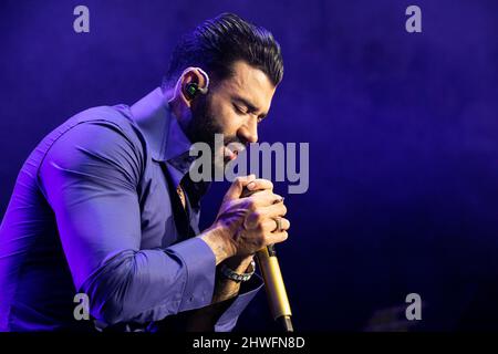 Porto, Portugal. 05th mars 2022. Le chanteur brésilien Gustavo Lima, plus connu pour son style musical de Sertanejo, se produit au SuperBock Arena, à Porto. Crédit : SOPA Images Limited/Alamy Live News Banque D'Images