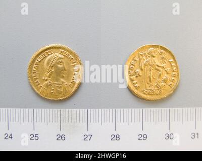 Solidus de Valentinien III, Auguste 425 455 de Ravenne. Souverain: Valentinien III, empereur de Rome, 419–455 monnaie: Ravenne artiste: Inconnu Banque D'Images