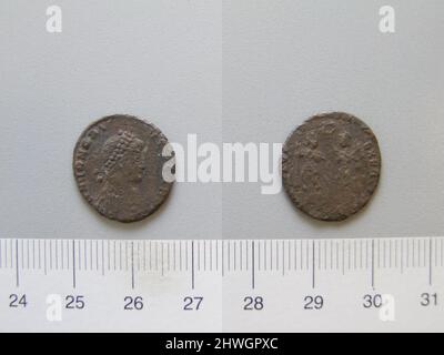 1 Nummus de Honorius, Flavius, empereur de Rome. Souverain: Honorius, Flavius, empereur de Rome, A.D. 384–423, dirigé de 393–423 artiste: Inconnu Banque D'Images