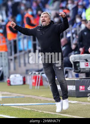 Bochum, Allemagne. 05th mars 2022. Firo : 05.03.2022, Fuvuball, 1.Bundesliga, saison 2021/2022, VfL Bochum - SpVgg Greuther Fvºrth 2:1 jubilation, jubilation finale entraîneur Thomas REIS, Bochum crédit: dpa/Alay Live News Banque D'Images