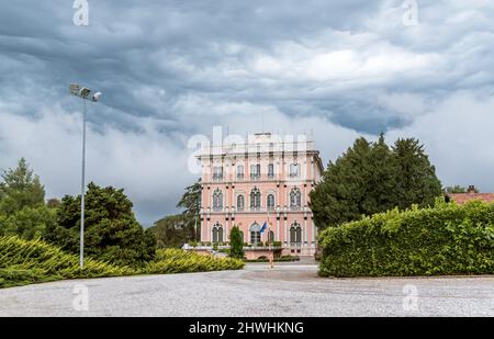 Villa Andrea Ponti dans le complexe de la ville Ponti à Varèse, Lombardie, Italie Banque D'Images