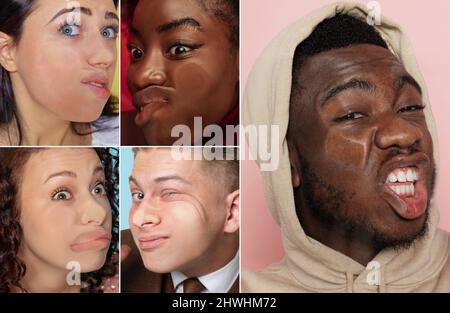 Ensemble de visages de jeunes filles et de garçons écrasés sur du verre isolé sur fond coloré. Distorsion des faits, réalité Banque D'Images