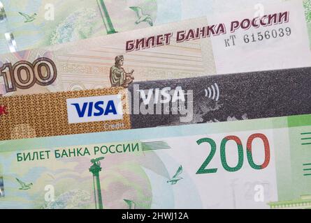 Visa carte de crédit et roubles russes Banque D'Images