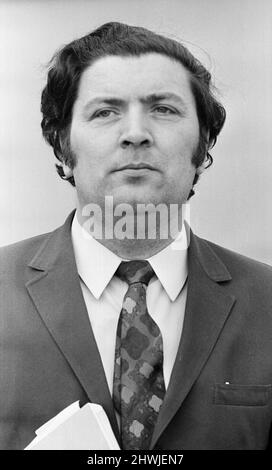 The Widgery Tribunal, Coleraine, Comté de Londonderry, Irlande du Nord, enquête du juge en chef de Lord Widgery sur les actions de l'armée britannique le dimanche sanglant, mercredi 26th avril 1972. Notre photo montre ... John Hume, politicien irlandais de Derry, Irlande du Nord, et membre fondateur du Parti social-démocrate et travailliste. Banque D'Images