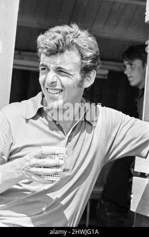 British Open 1971. Royal Birkdale Golf Club à Southport, Angleterre, du 7th au 10th juillet 1971. Photo, Tony Jacklin ayant une boisson pepsi.7th juillet 1971. Banque D'Images