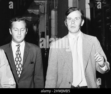 Lloyds Bank au coin de Baker Street et Marylebone Road, Londres. La voûte de la banque qui détient des coffres-forts a été brisée dans la nuit du 11 septembre 1971.le gang avait loué une boutique de cuir appelée le sac, à deux portes au nord de la banque, Et a tunnellisé une distance d'environ 50 pieds passant sous le restaurant intermédiaire Chicken Inn pour atteindre la voûte. Pour éviter d'être entendu, ils ont seulement creusé pendant les week-ends. Les voleurs avaient d'abord utilisé une lance thermique pour tenter de pénétrer dans la voûte, mais ont finalement dû utiliser des explosifs. Les voleurs se sont mis à l'écart avec ¿1,5 millions de livres de Banque D'Images