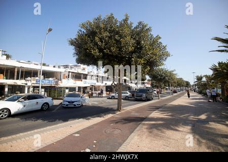 av avenida de las playas principale station balnéaire puerto del carmen, lanzarote, îles canaries, espagne Banque D'Images