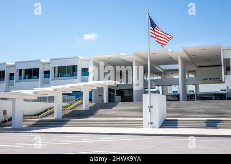 Sarasota Florida,Sarasota High School,public High School Education bâtiment moderniste, architecture extérieure Paul Rudolph design entrée avant Banque D'Images