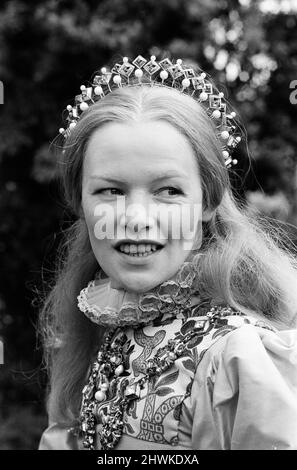 Le tournage de « Mory, Reine des Écossais » a commencé aux studios Shepperton. Glenda Jackson joue Elizabeth I d'Angleterre. 13th mai 1971. Banque D'Images